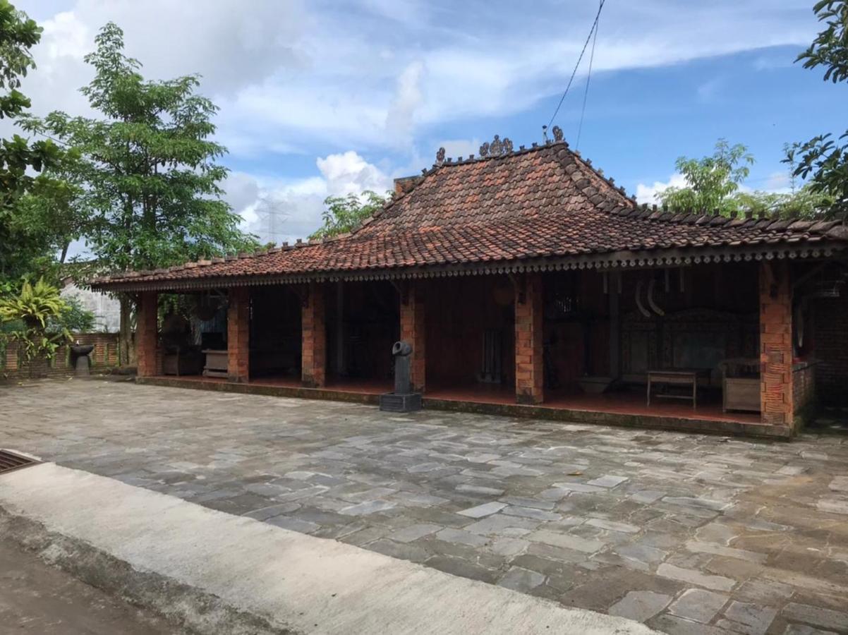 Legiyem Homestay Yogyakarta Ngoại thất bức ảnh